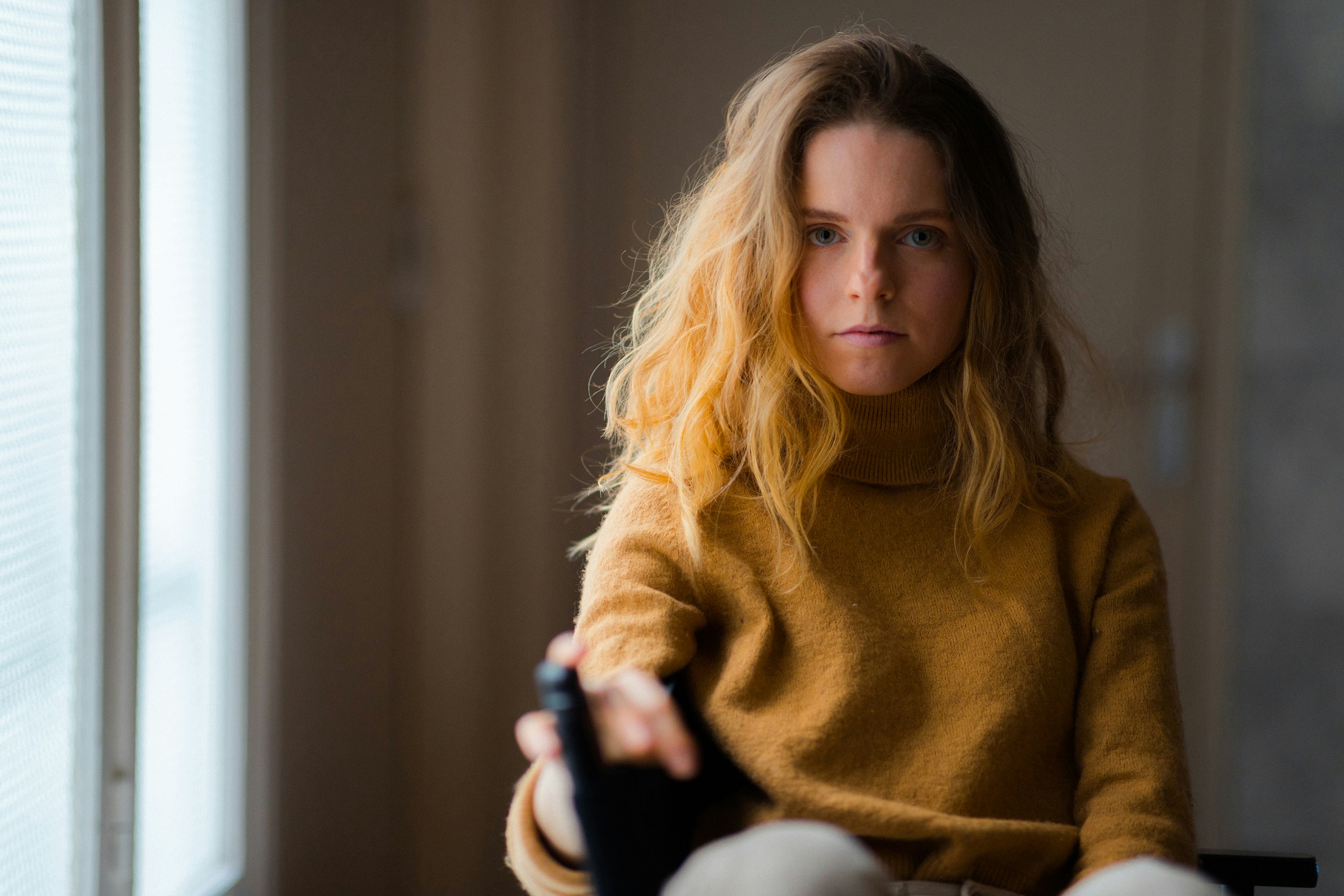 women's brown sweater